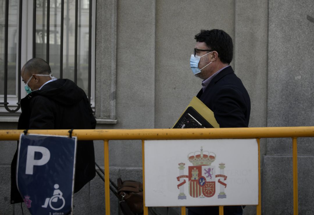 El diputado de ERC Joan Josep Nuet a su llegada al Tribunal Supremo El diputado de ERC Joan Josep Nuet a su llegada al Tribunal Supremo