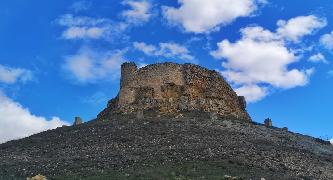 Castillo de Monteagudo de las Salinas (Cuenca). Castillo de Monteagudo de las Salinas (Cuenca).
