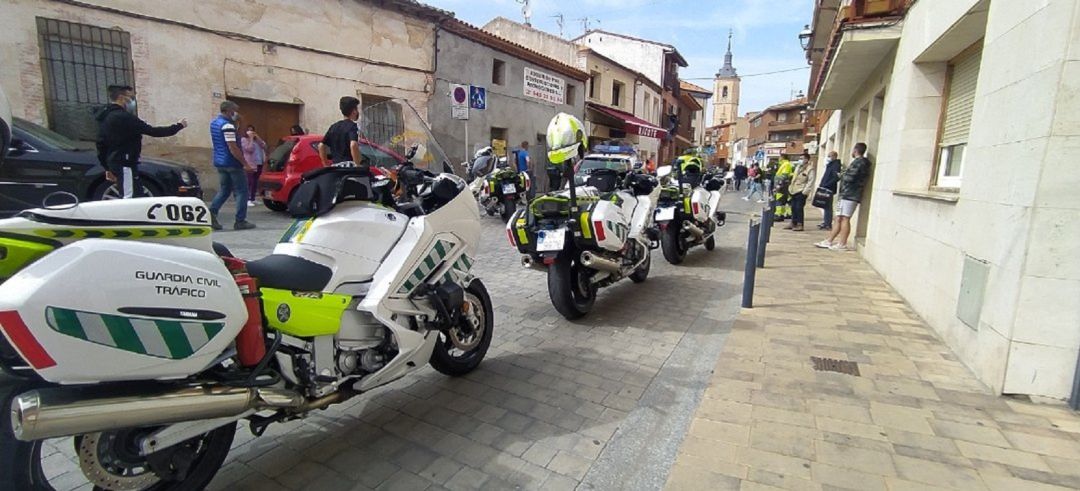 Guardia Civil en el lugar de los hechos Guardia Civil en el lugar de los hechos