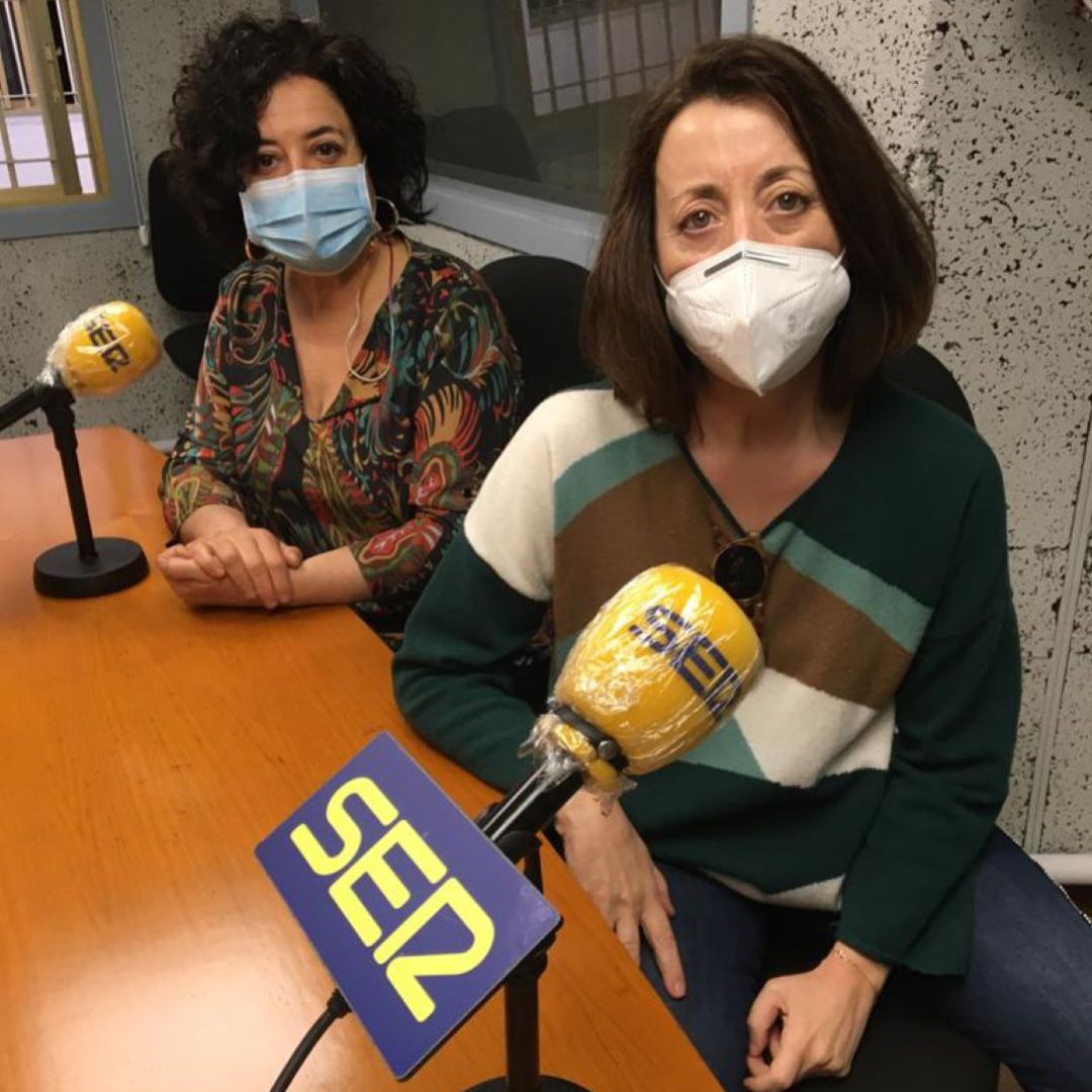 La doctora Mercedes Hernández acompañada de la trabajadora social Celsa Perdiz La doctora Mercedes Hernández acompañada de la trabajadora social Celsa Perdiz