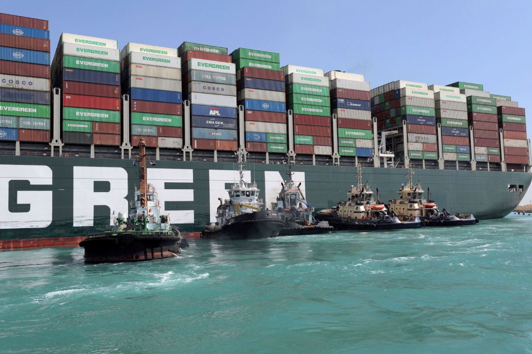 El buque 'Ever Given' encallado en el Canal de Suez El buque 'Ever Given' encallado en el Canal de Suez