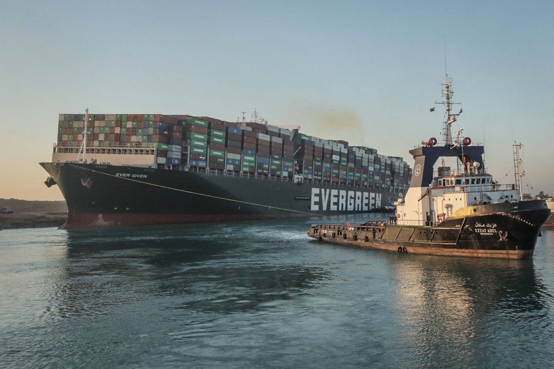 Egipto consigue desencallar el buque 'Ever Given' y desbloquea el canal de Suez. Egipto consigue desencallar el buque 'Ever Given' y desbloquea el canal de Suez.
