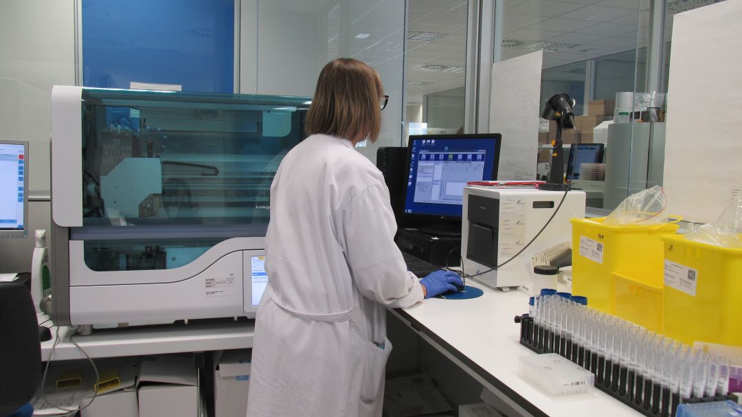 Laboratorio de microbiología del hospital Francesc de Borja Laboratorio de microbiología del hospital Francesc de Borja