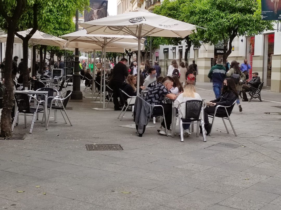 Una terraza en el centro de Jerez Una terraza en el centro de Jerez