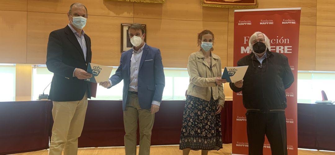 Gracias a este programa, hasta cuatro personas con discapacidad intelectual realizarán prácticas laborales durante un año en el Ayuntamiento Gracias a este programa, hasta cuatro personas con discapacidad intelectual realizarán prácticas laborales durante un año en el Ayuntamiento
