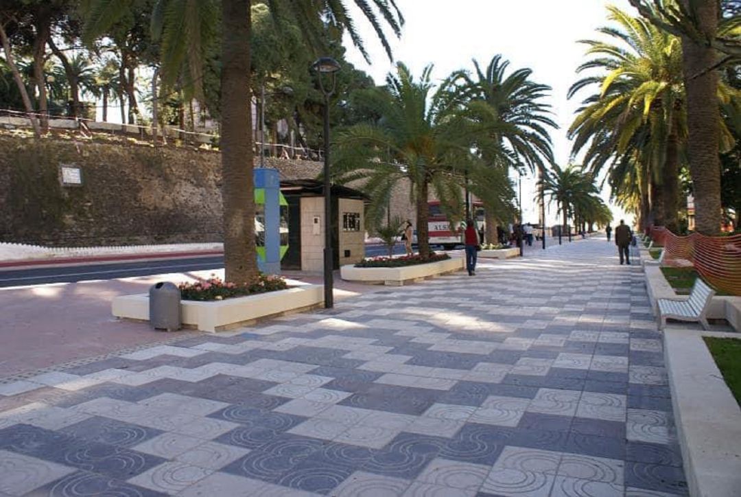 Paseo de las Explanadas de Motril Paseo de las Explanadas de Motril