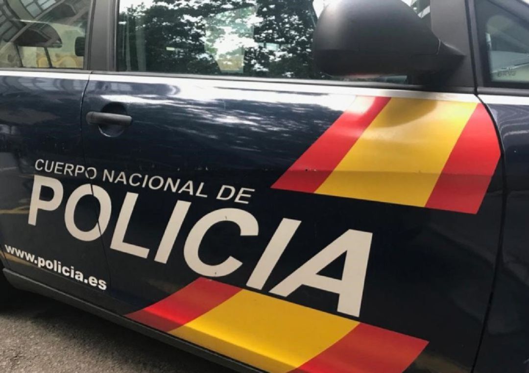 Vehículo de la Policía Nacional Vehículo de la Policía Nacional
