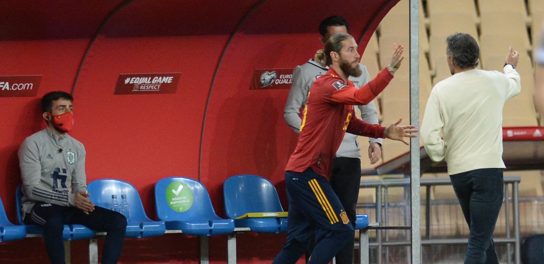 Sergio Ramos, poco antes de entrar al campo Sergio Ramos, poco antes de entrar al campo