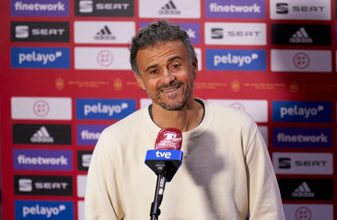 Luis Enrique en rueda de prensa. Luis Enrique en rueda de prensa.