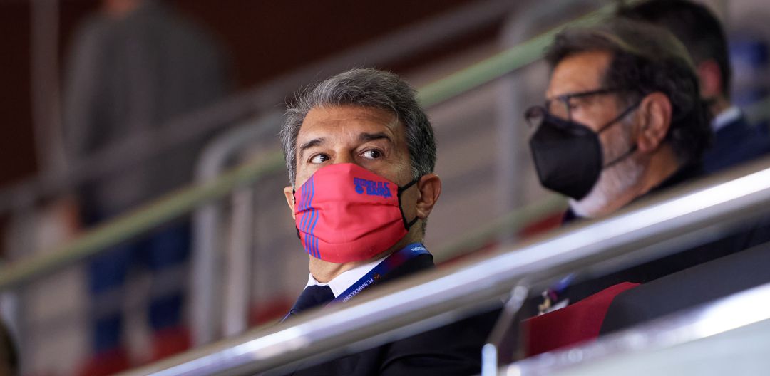 Joan Laporta, durante el último partido del Barcelona en el Camp Nou Joan Laporta, durante el último partido del Barcelona en el Camp Nou