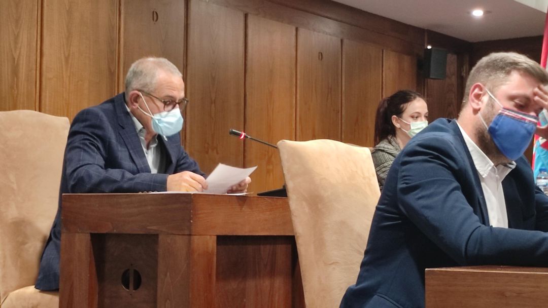El concejal Manuel de la Fuente aclara su sentido del voto en el pleno El concejal Manuel de la Fuente aclara su sentido del voto en el pleno
