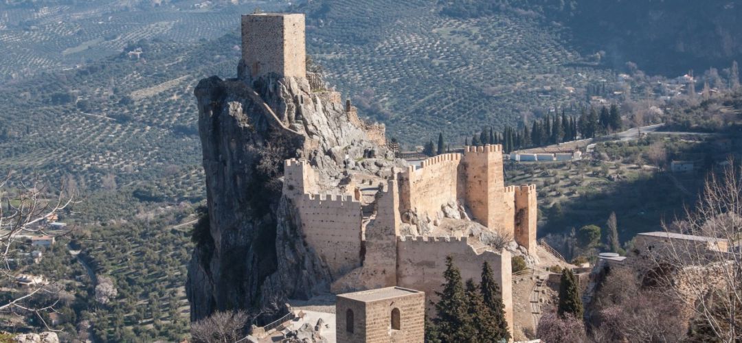 Castillo de La Iruela, uno de los incluidos en la ruta de los Castillos y las Batallas. Castillo de La Iruela, uno de los incluidos en la ruta de los Castillos y las Batallas.