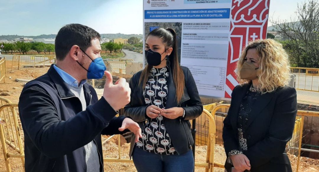 Visita obras de canalización del consorcio de aguas del Pla de l’Arc hasta las localidades de Cabanes y de la Pobla Tornesa. Visita obras de canalización del consorcio de aguas del Pla de l’Arc hasta las localidades de Cabanes y de la Pobla Tornesa.