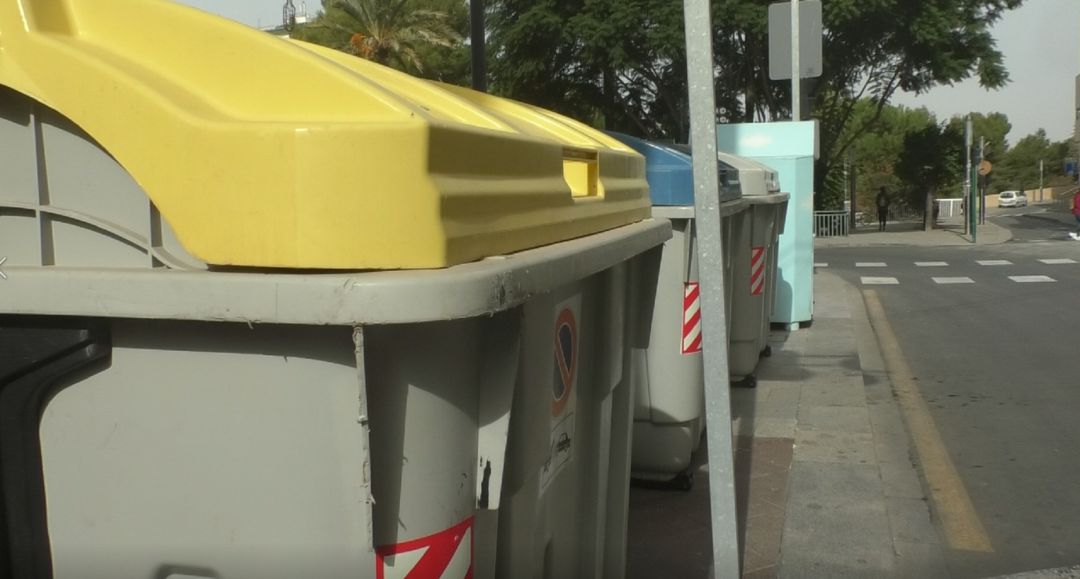 Contenedores de basura Contenedores de basura