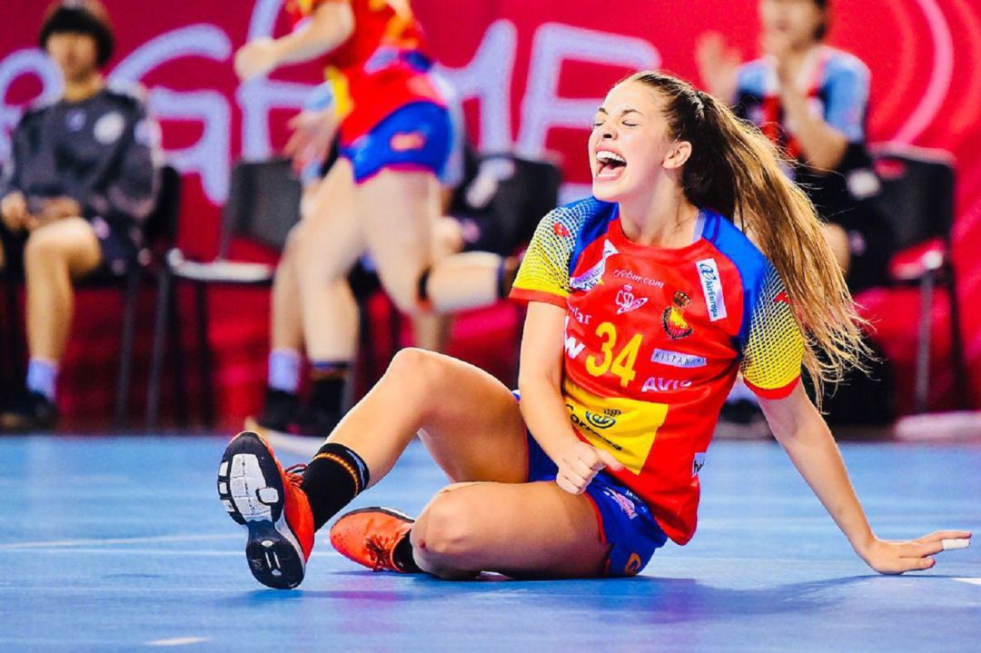 Paula Arcos es una de las más firmes promesas del balonmano español Paula Arcos es una de las más firmes promesas del balonmano español