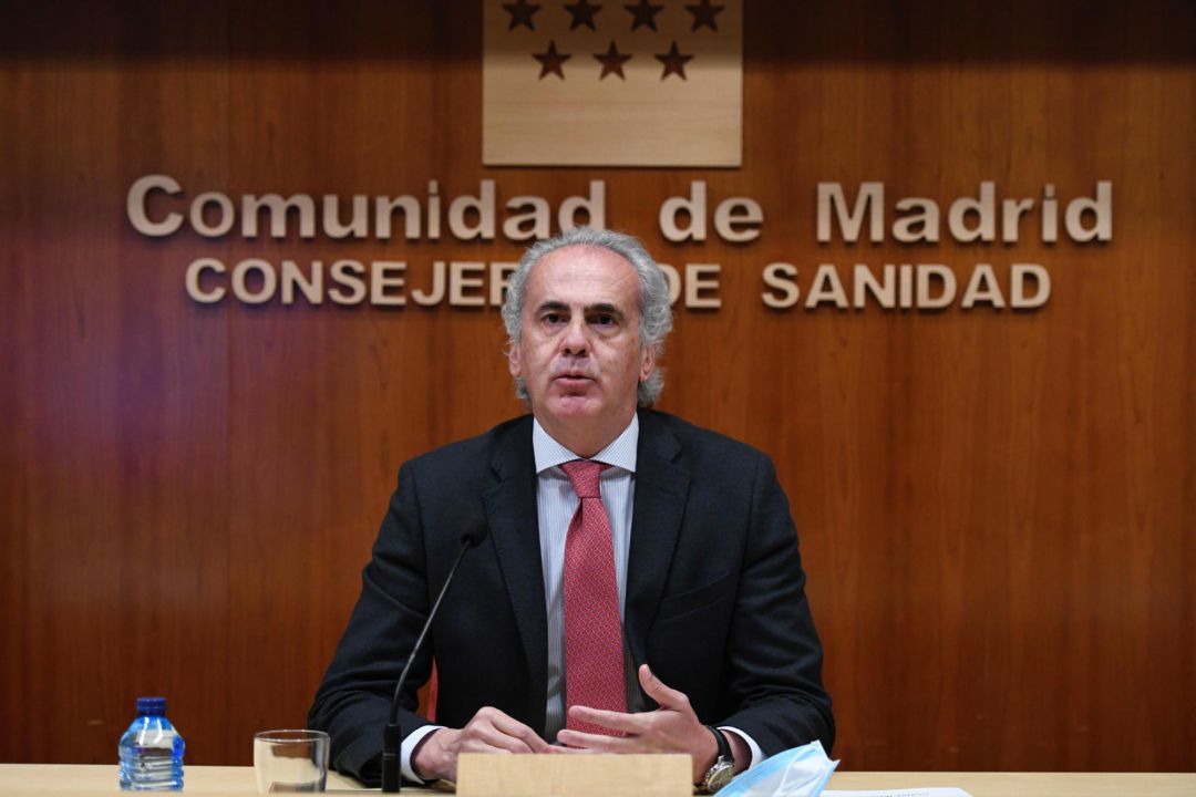 El consejero de Sanidad de la Comunidad de Madrid, Enrique Ruiz Escudero, anuncia en rueda de prensa que la Comunidad de Madrid nuevas restricciones El consejero de Sanidad de la Comunidad de Madrid, Enrique Ruiz Escudero, anuncia en rueda de prensa que la Comunidad de Madrid nuevas restricciones