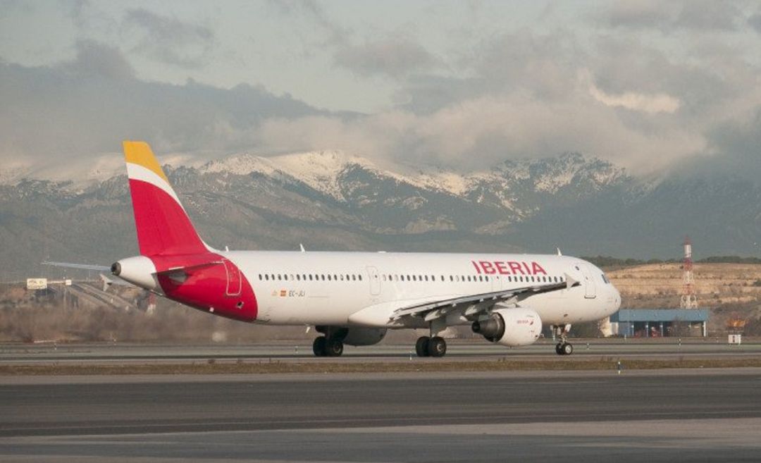 Iberia repatriará a 200 pasajeros desde Marruecos este domingo en un vuelo especial. Iberia repatriará a 200 pasajeros desde Marruecos este domingo en un vuelo especial.