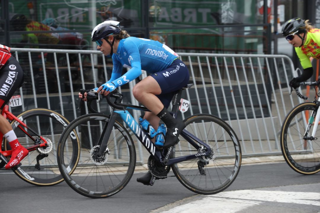 Sara Martín (Movistar Team) durante un lance de carrera en la Ronde de Mouscron, en Bélgica. Sara Martín (Movistar Team) durante un lance de carrera en la Ronde de Mouscron, en Bélgica.