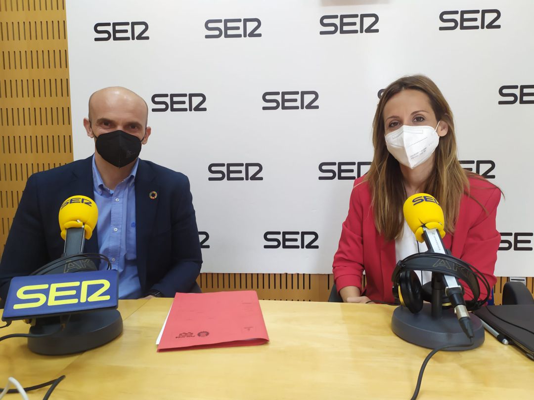 Enrique Lorca y Esther Nevado han estado en los micrófonos de Hoy por Hoy Murcia Enrique Lorca y Esther Nevado han estado en los micrófonos de Hoy por Hoy Murcia