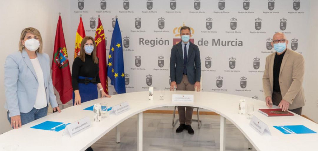 Ortuño, este lunes en la sede de la consejería en Cartagena junto a Castejón, Arroyo y Padín Ortuño, este lunes en la sede de la consejería en Cartagena junto a Castejón, Arroyo y Padín