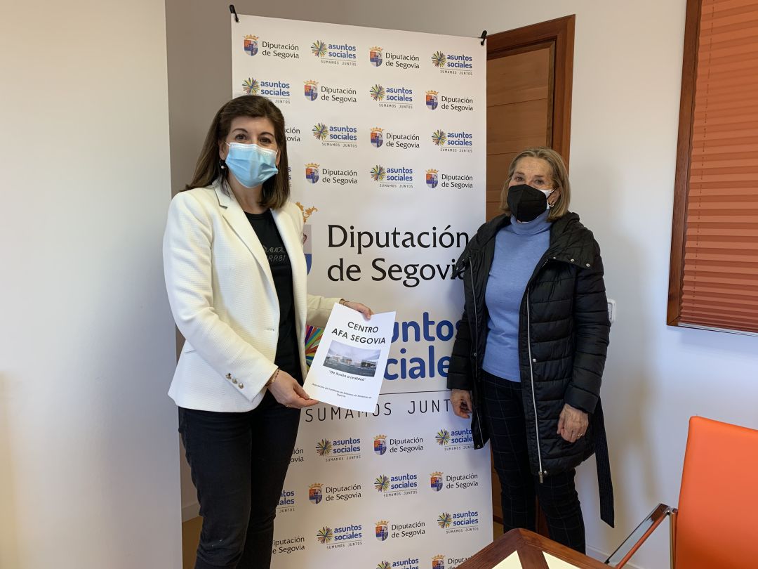 Azucena Suárez mantiene un encuentro con la presidenta de AFA Segovia para interesarse por el Centro de Alzheimer Azucena Suárez mantiene un encuentro con la presidenta de AFA Segovia para interesarse por el Centro de Alzheimer