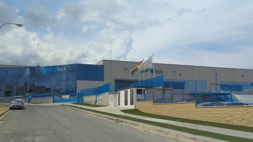 Segovia contará con una planta de envases y un centro logístico que generará 300 empleos directos Segovia contará con una planta de envases y un centro logístico que generará 300 empleos directos