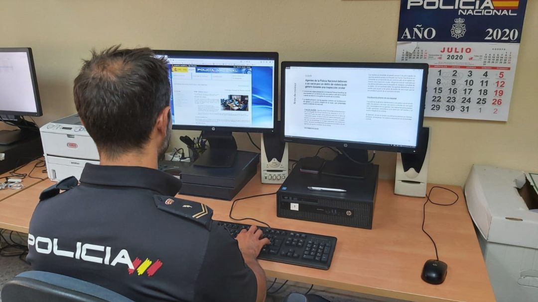 Archivo - Agente de la Policía Nacional, en una imagen de recurso Archivo - Agente de la Policía Nacional, en una imagen de recurso
