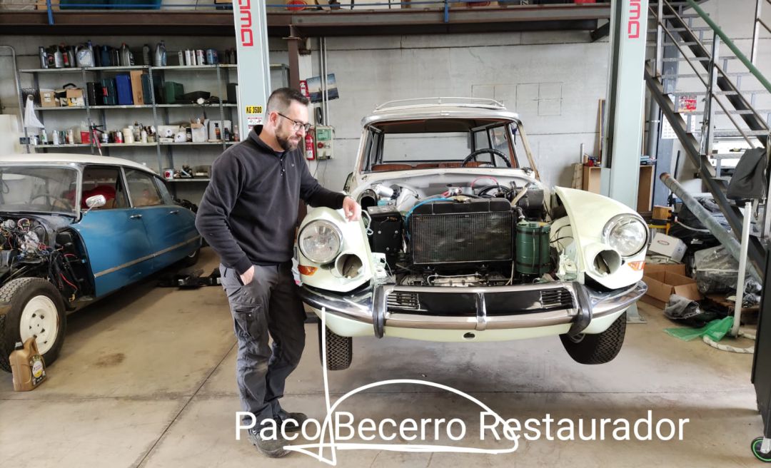 Paco tiene su taller en Piedrabuena (Ciudad Real) Paco tiene su taller en Piedrabuena (Ciudad Real)