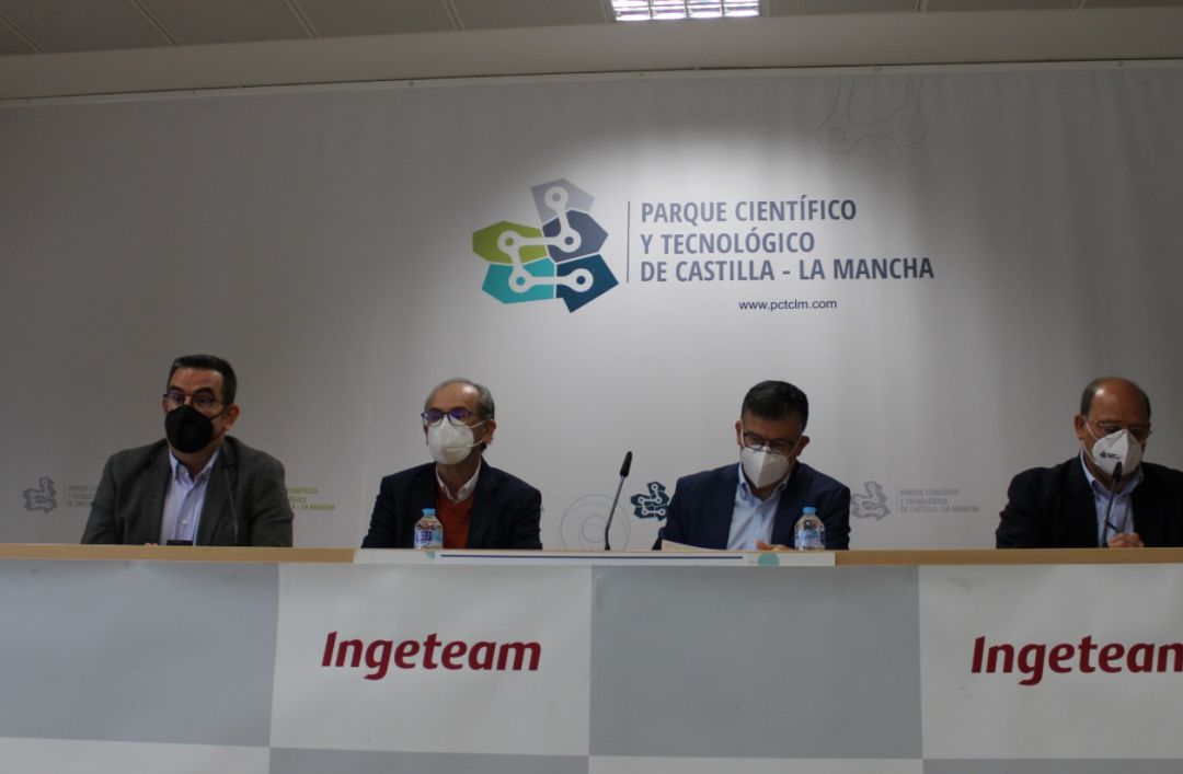 Encuentro de alumnos de Formación Dual en Energías Renovales en el Parque Científico y Tecnológico de Albacete. Encuentro de alumnos de Formación Dual en Energías Renovales en el Parque Científico y Tecnológico de Albacete.