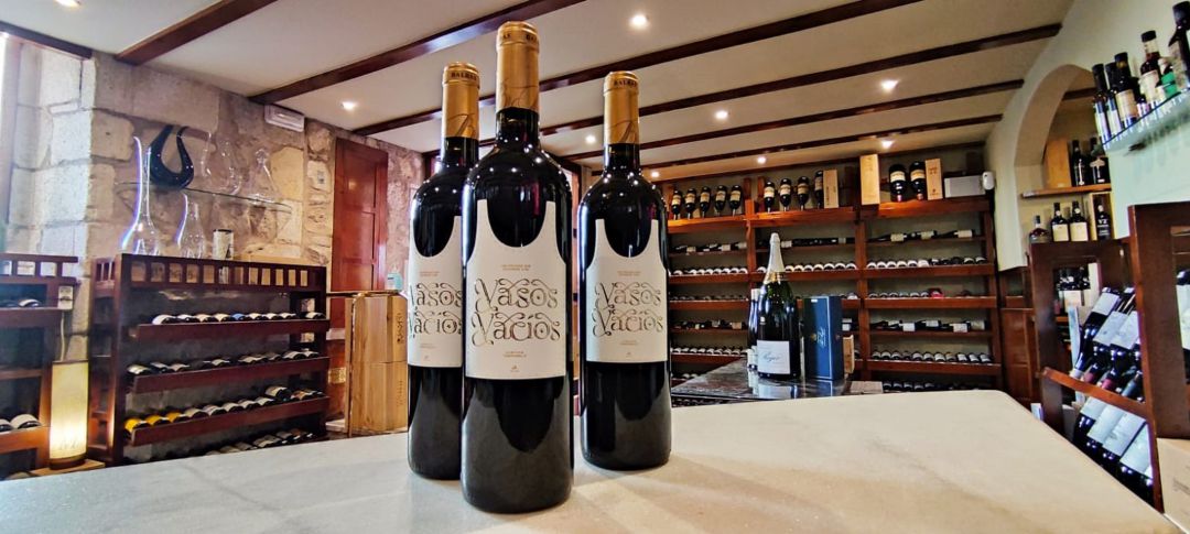 'Vasos vacíos', el vino de La M.O.D.A. producido y comercializado por empresas de la provincia de Burgos 'Vasos vacíos', el vino de La M.O.D.A. producido y comercializado por empresas de la provincia de Burgos