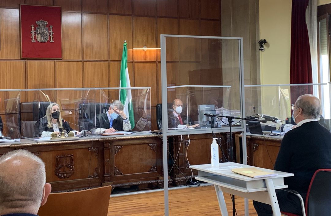 El acusado José Merino durante su declaración ante el Tribunal. El acusado José Merino durante su declaración ante el Tribunal.