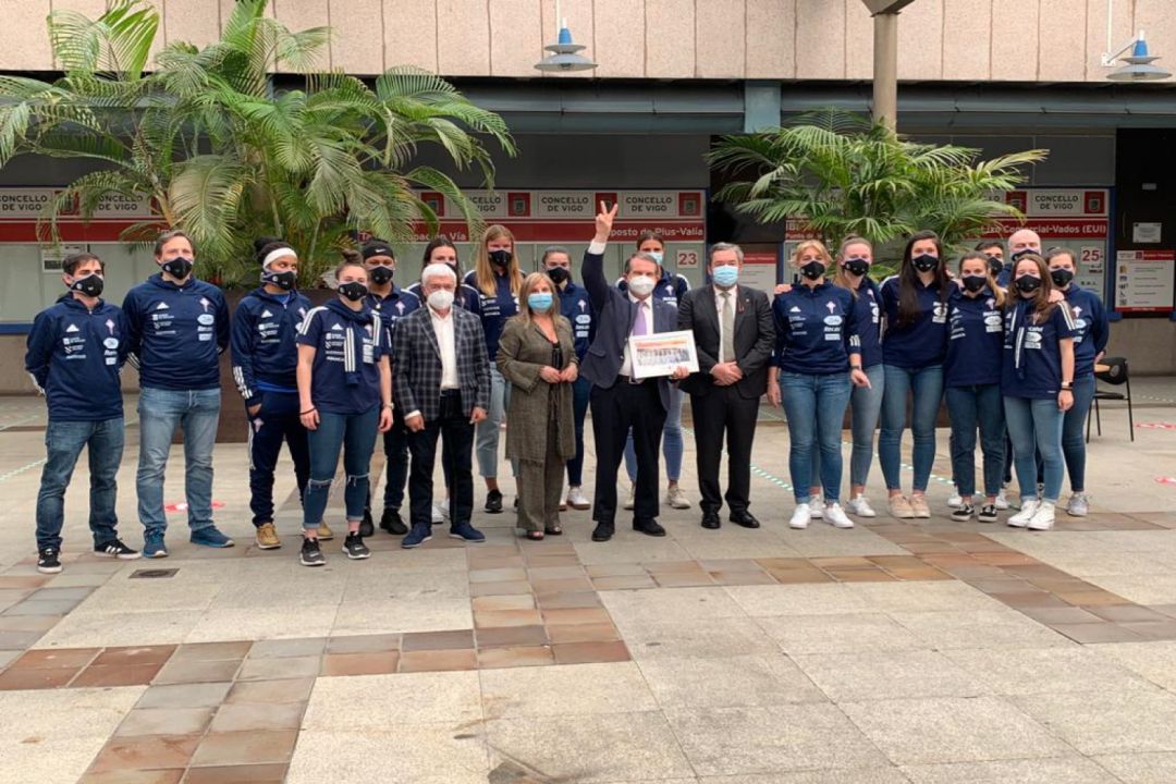 El alcalde de Vigo recibe a la plantilla del Celta Zorka Recalvi El alcalde de Vigo recibe a la plantilla del Celta Zorka Recalvi