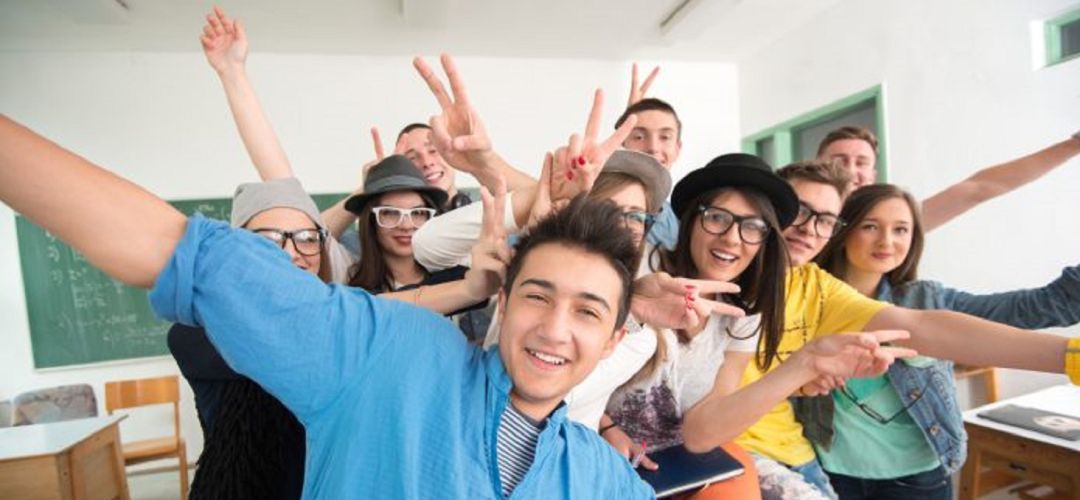 Hasta el 15 de mayo, las asociaciones juveniles, grupos de amigos o clases desde 1º de la ESO de los centros educativos del municipio podrán hacer sus propuestas Hasta el 15 de mayo, las asociaciones juveniles, grupos de amigos o clases desde 1º de la ESO de los centros educativos del municipio podrán hacer sus propuestas