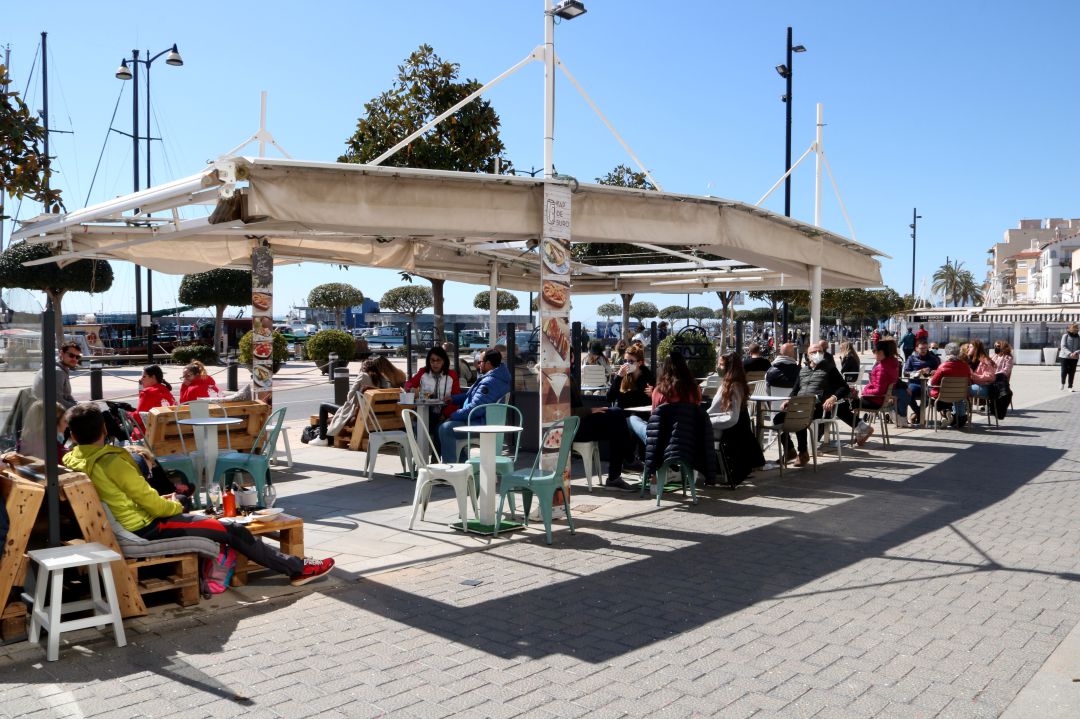 Imatge d'arxiu d'una terrassa de Cambrils Imatge d'arxiu d'una terrassa de Cambrils