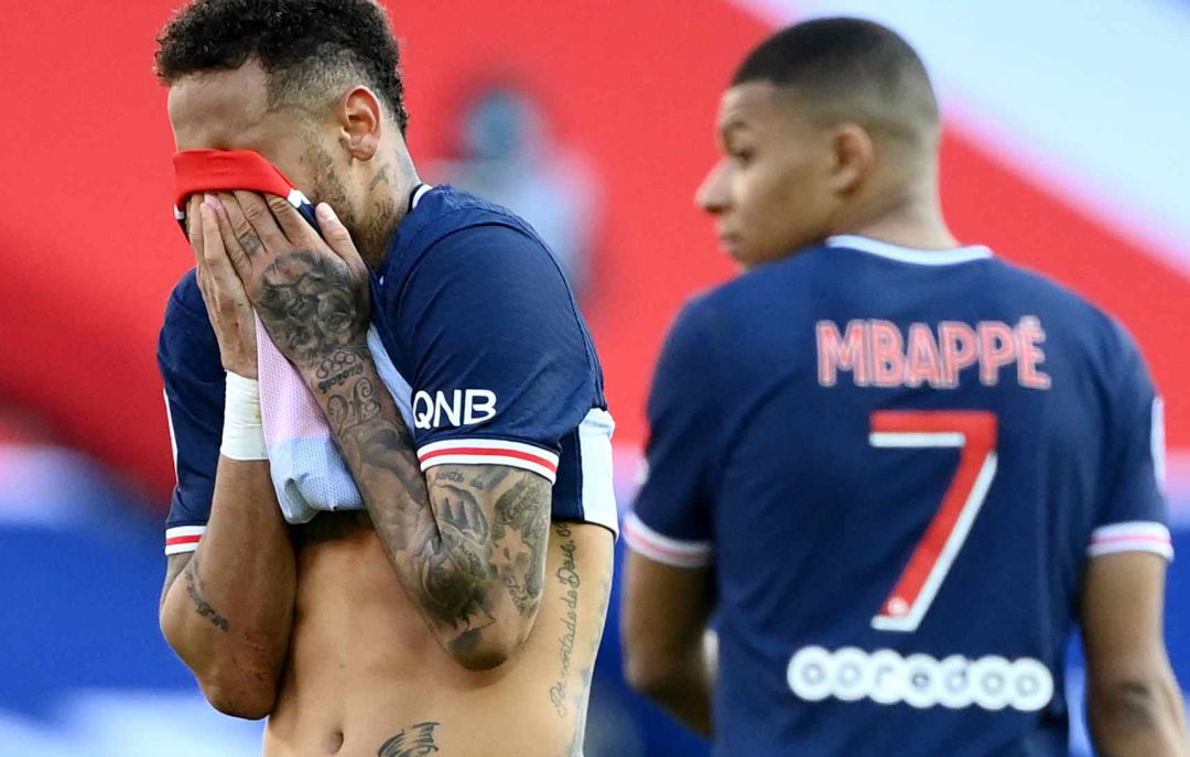 Neymar y Mbappé, en un partido del PSG. Neymar y Mbappé, en un partido del PSG.