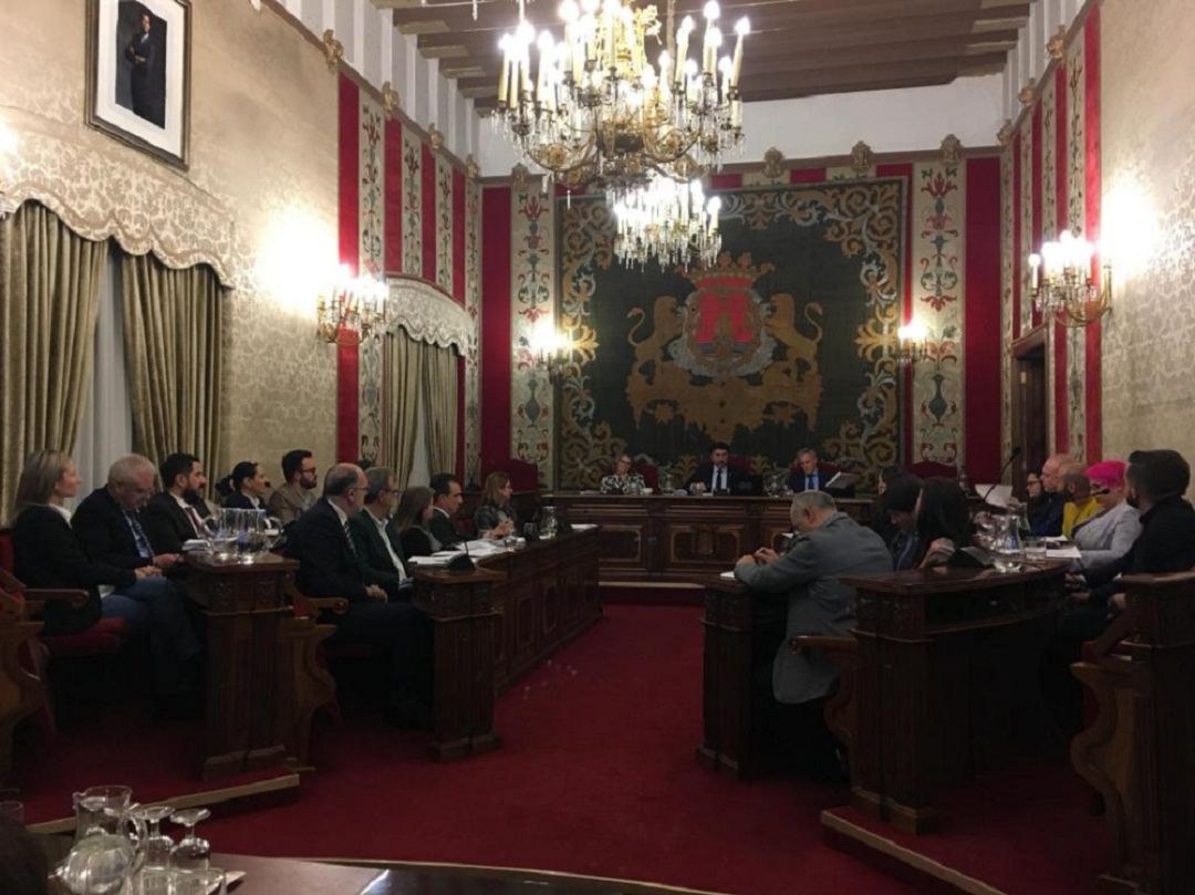 Imagen de archivo de una sesión plenaria anterior a las restricciones sanitarias por el coronavirus Imagen de archivo de una sesión plenaria anterior a las restricciones sanitarias por el coronavirus