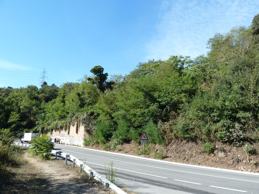 Carretera de l'Arrabassada poc abans d'arribar al seu punt més alt, el coll de l'Erola Carretera de l'Arrabassada poc abans d'arribar al seu punt més alt, el coll de l'Erola