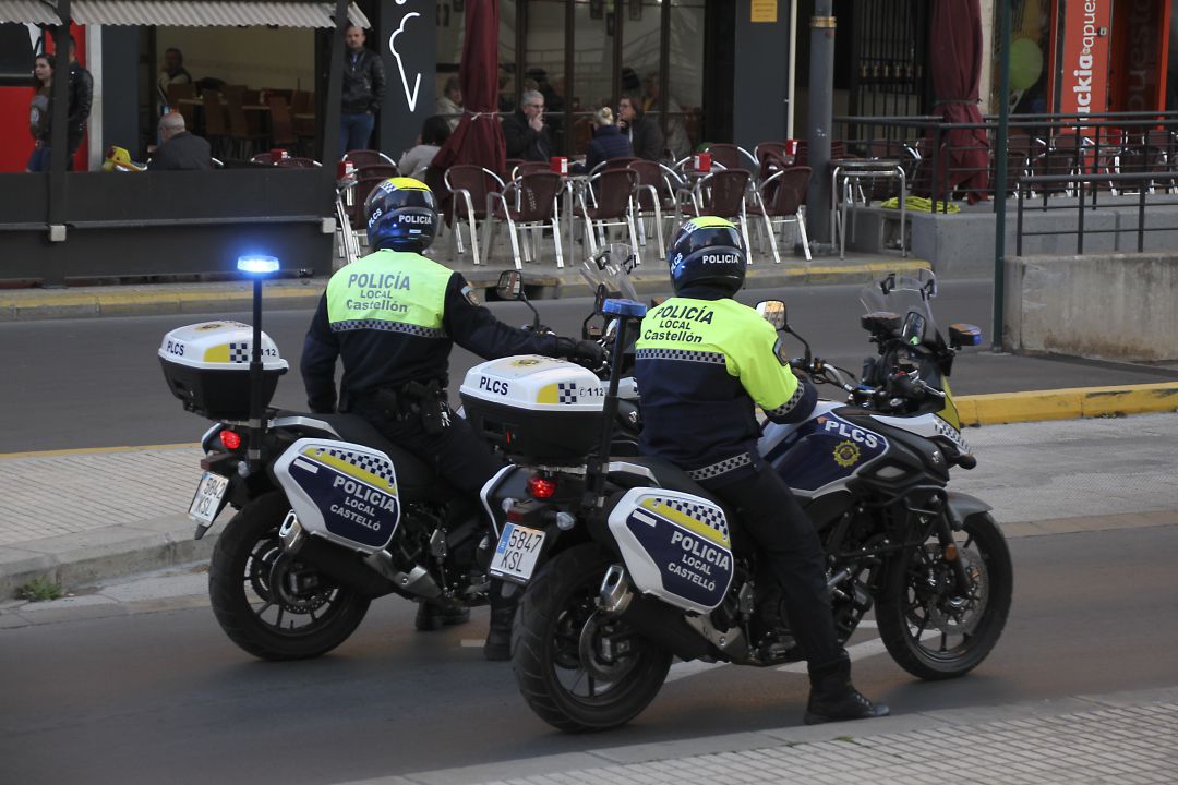 Agentes de la Policía Local de Castelló Agentes de la Policía Local de Castelló