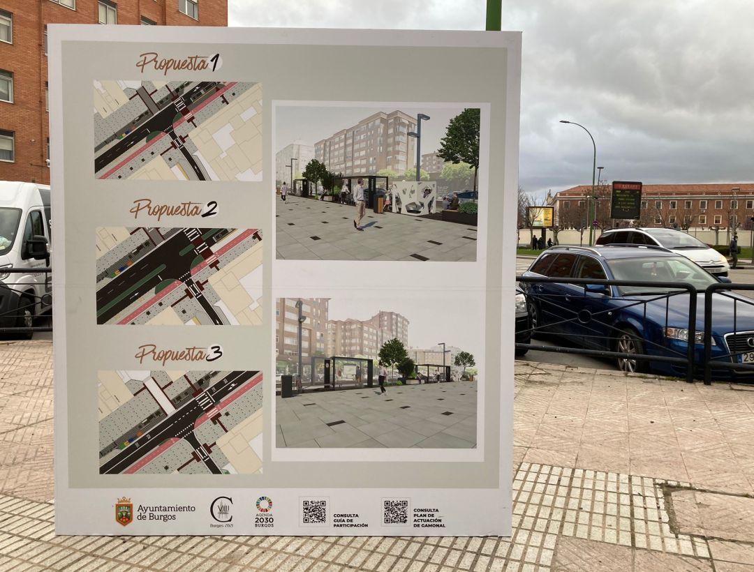 Uno de los carteles explicativos de la campaña de participación sobre las opciones para la remodelación de la calle Vitoria Uno de los carteles explicativos de la campaña de participación sobre las opciones para la remodelación de la calle Vitoria