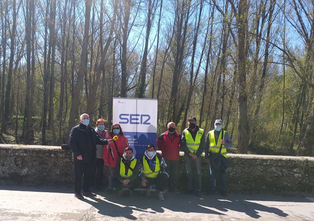 El espacio 'A pie de calle' ha compartido hoy charla con participantes del programa 'Andar en Salud' con motivo del Día Mundial de la Salud El espacio 'A pie de calle' ha compartido hoy charla con participantes del programa 'Andar en Salud' con motivo del Día Mundial de la Salud