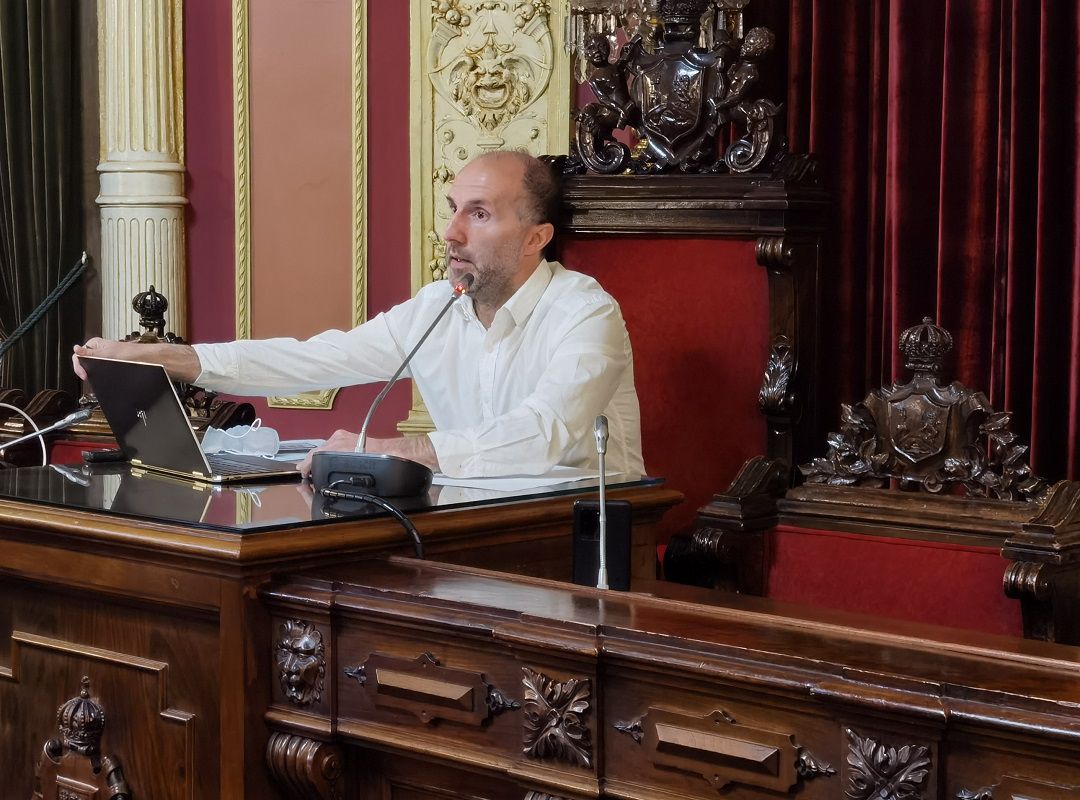 Jácome en rueda de prensa Jácome en rueda de prensa