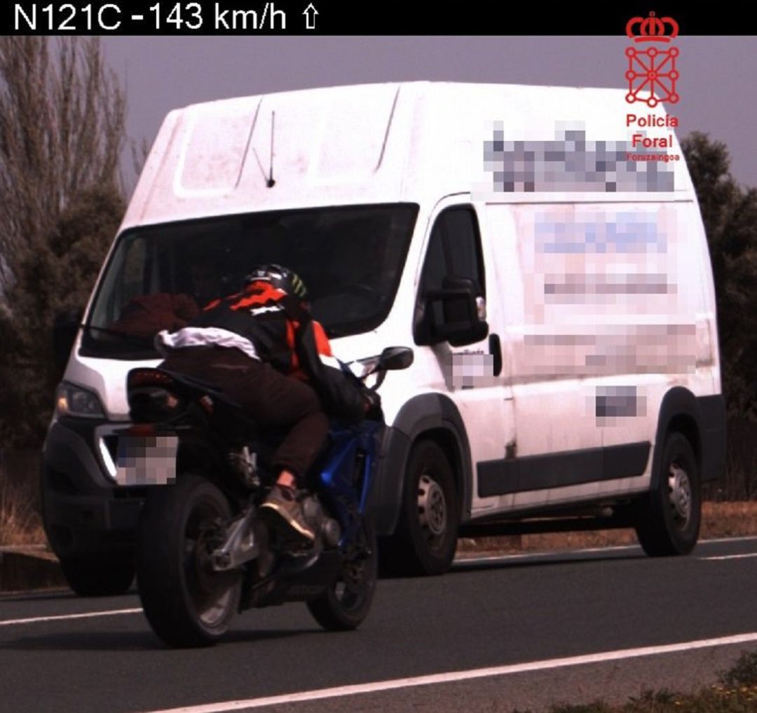 Motorista captado por el radar Motorista captado por el radar
