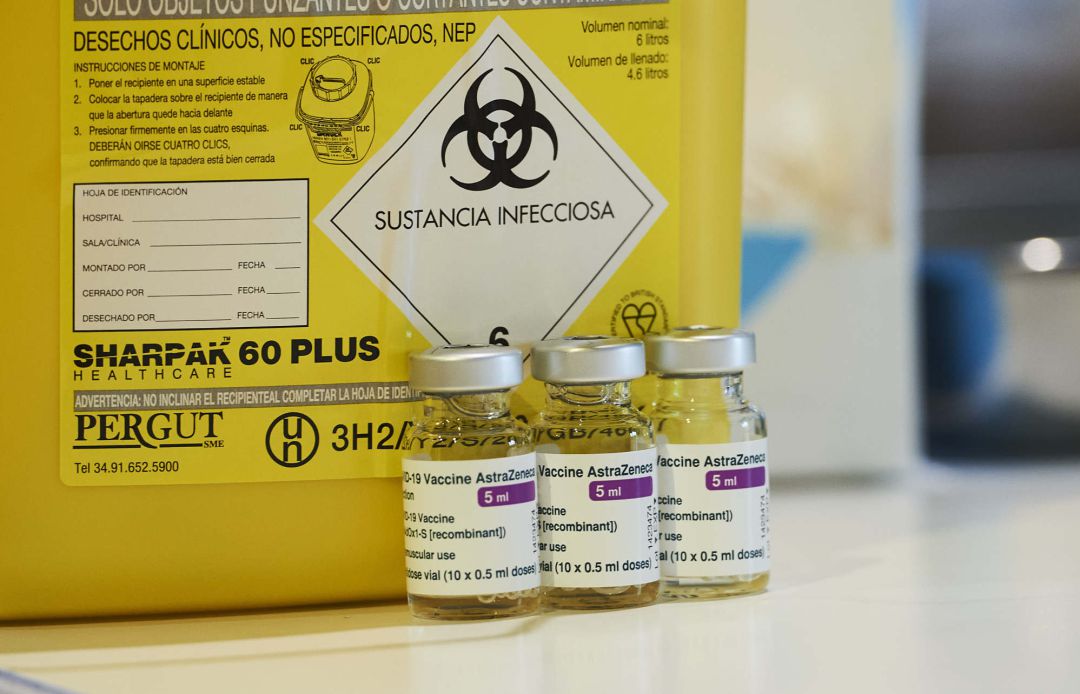 La Junta de Castilla y León retomará la vacuna con AstraZeneca solo en el grupo de edad de 60 a 65 años La Junta de Castilla y León retomará la vacuna con AstraZeneca solo en el grupo de edad de 60 a 65 años