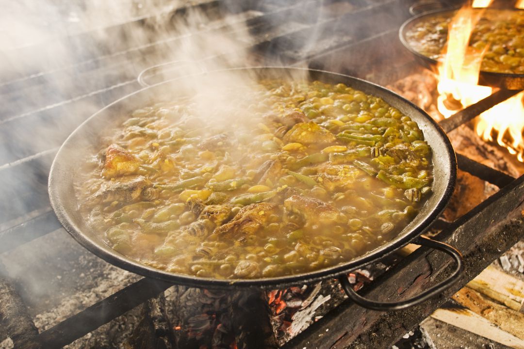 Paella valenciana Paella valenciana