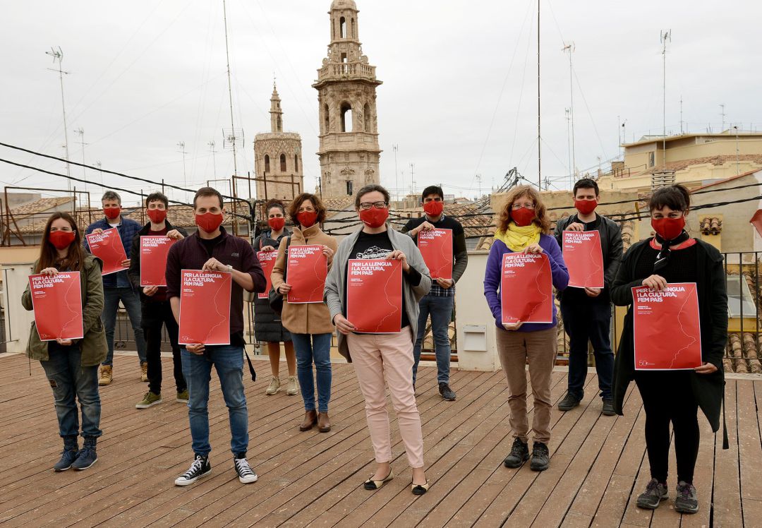 Presentación de los actos por el 25 d'Abril organizados por ACPV bajo el lema 'Per la llengua i la cultura, fem país' Presentación de los actos por el 25 d'Abril organizados por ACPV bajo el lema 'Per la llengua i la cultura, fem país'