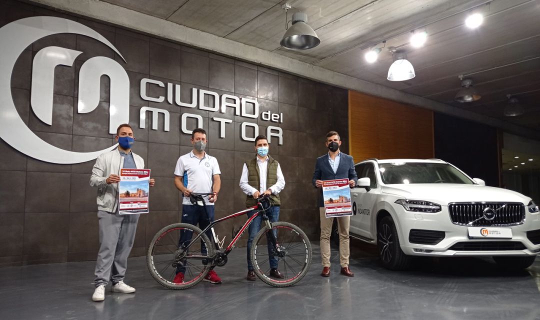 Presentación de la carrera en la Ciudad del Motor. Presentación de la carrera en la Ciudad del Motor.