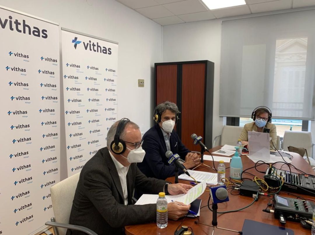 José María Baena Director Financiero y de Negocio Territorial de Vithas en Andalucía y José Antonio Ródenas Gerente de Vithas Xanit Internacional durante la emisión del programa especial en Hoy por Hoy José María Baena Director Financiero y de Negocio Territorial de Vithas en Andalucía y José Antonio Ródenas Gerente de Vithas Xanit Internacional durante la emisión del programa especial en Hoy por Hoy
