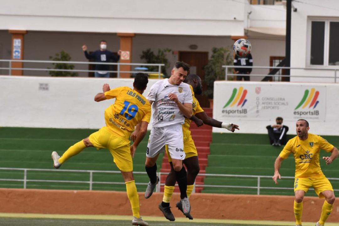 Imagen de un partido de la Peña Deportiva esta temporada en Santa Eulària Imagen de un partido de la Peña Deportiva esta temporada en Santa Eulària