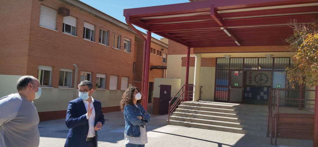 Asimismo, en los próximos días, finalizará la valoración económica de las obras que se llevarán a cabo durante los meses de verano Asimismo, en los próximos días, finalizará la valoración económica de las obras que se llevarán a cabo durante los meses de verano
