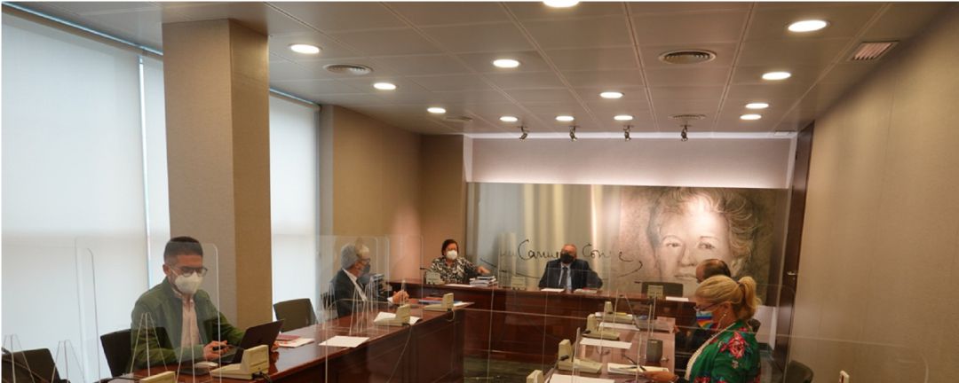 Mesa del Parlamento de la Región de Murcia Mesa del Parlamento de la Región de Murcia